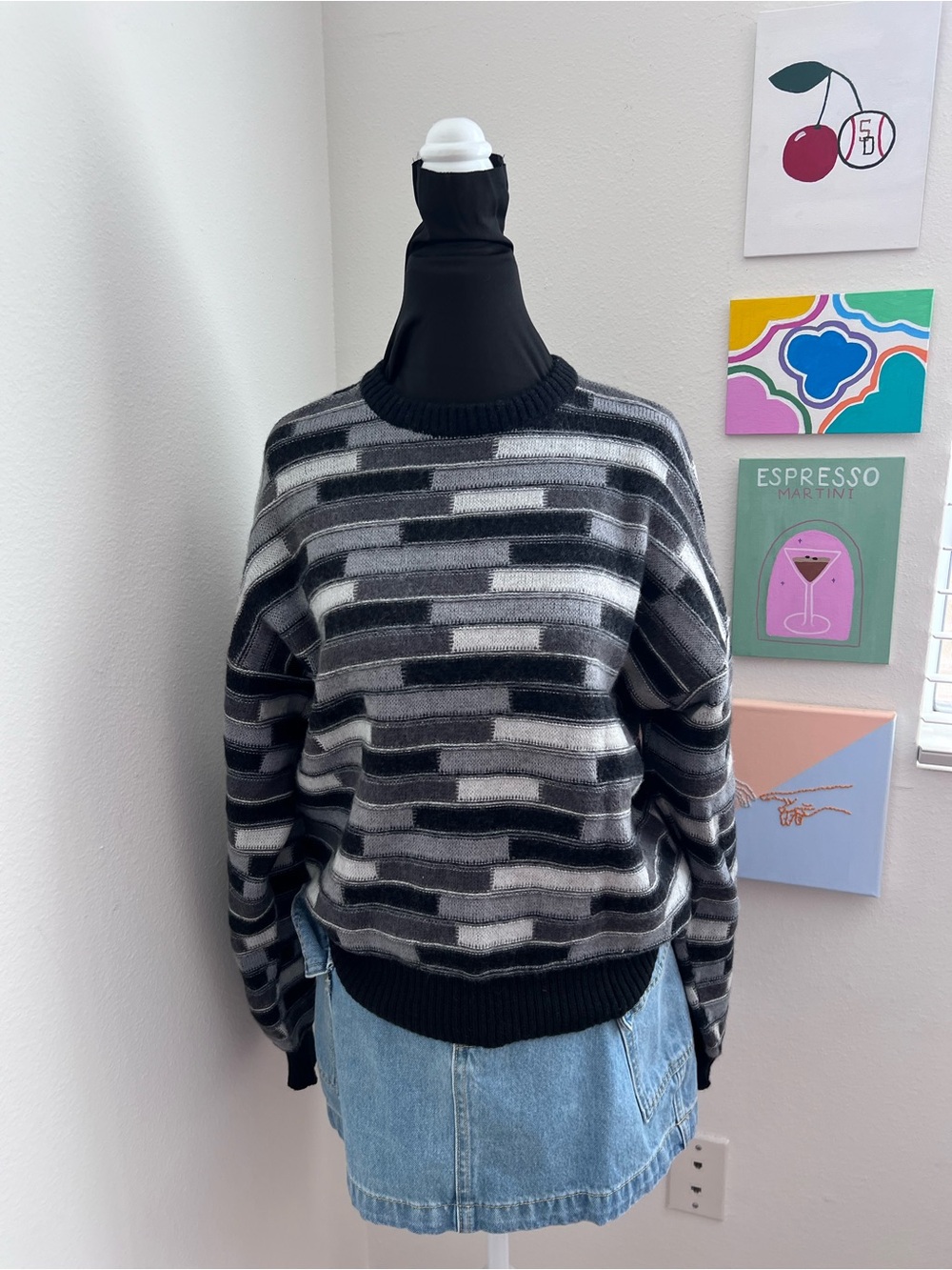 Vintage Wool Blend Geometric Knit Sweater – Abstract Stripe Crewneck Pullover